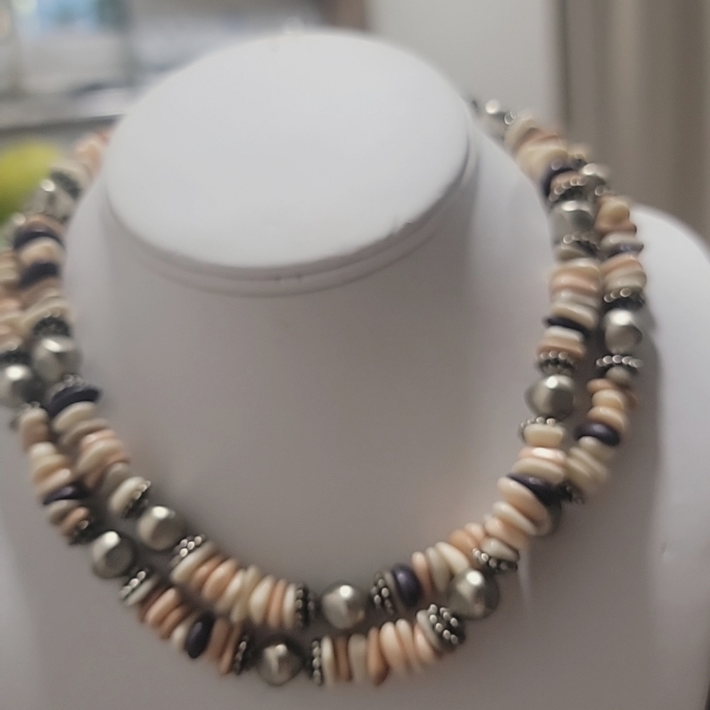 Necklece